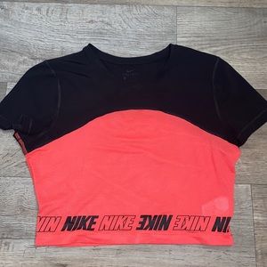 Nike Pro Mesh Crop Top